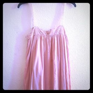 🌺Sparkly pink top